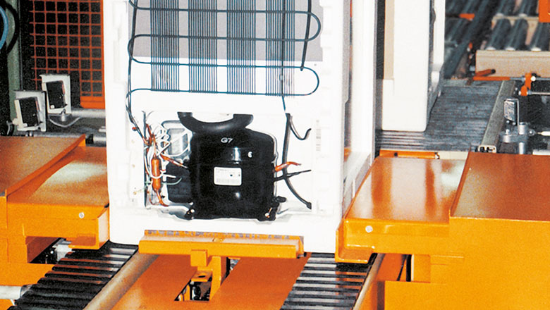 product centering for household appliances